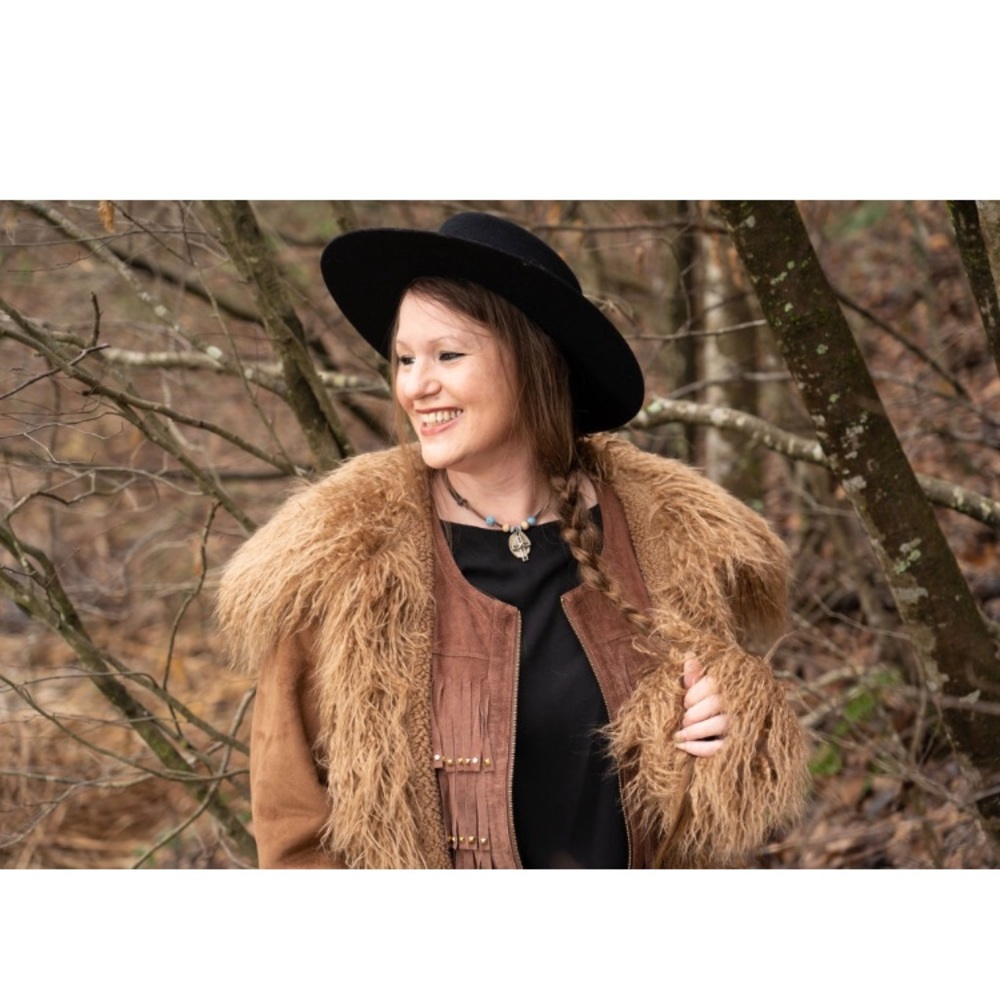 Meet your Posher, Eleanor